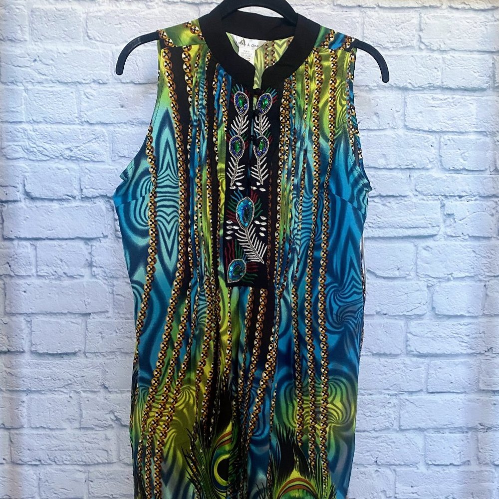 Lucky & Coco Sleeveless Dress Size Medium NWT